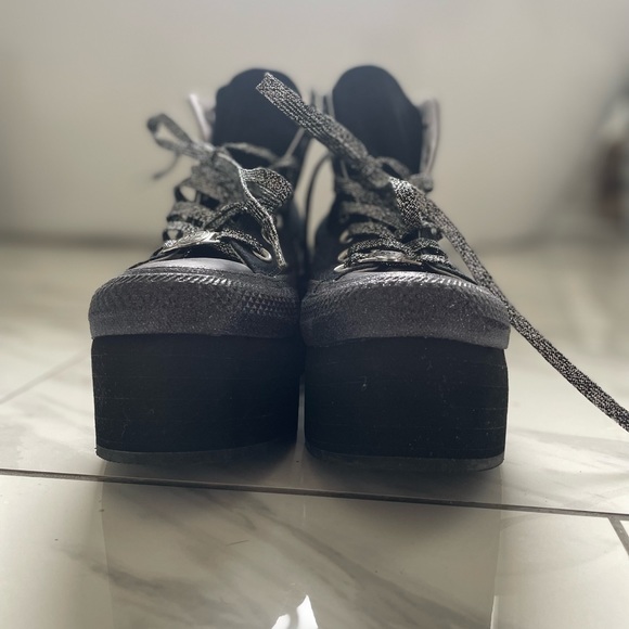 Special edition, Disney converse shoes. - Picture 4 of 9